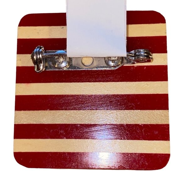 Patriotic Eagle Brooch Pin - Striped Background - Bold & Proud Accessory For You - Picture 3 of 3